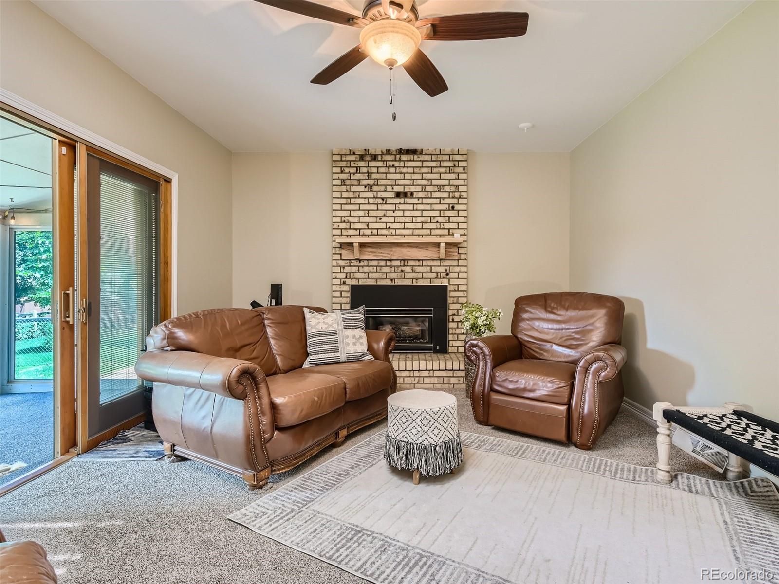 241 W Acoma Drive