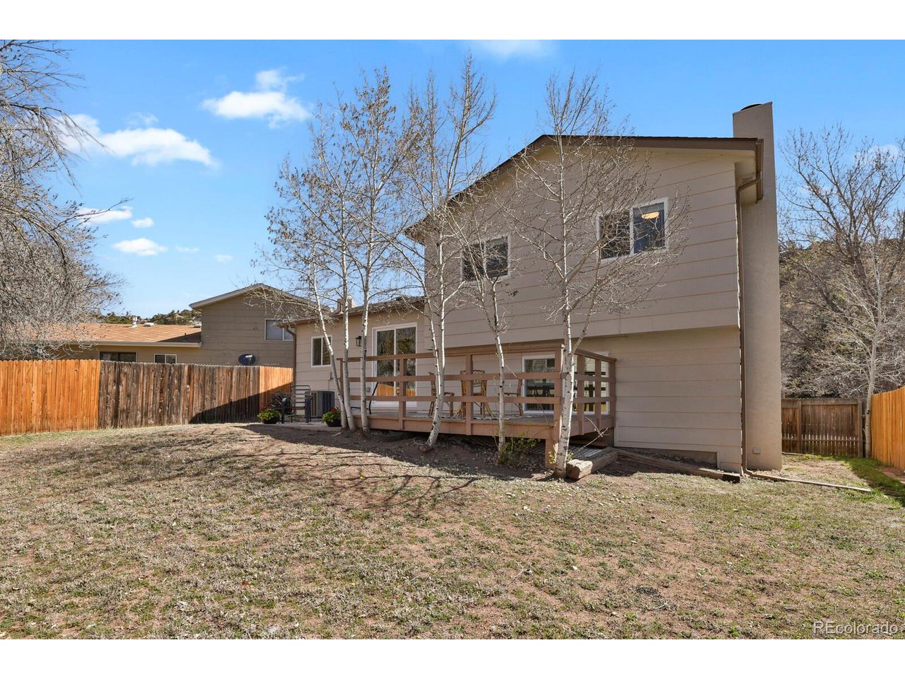 5950 Bourke Dr