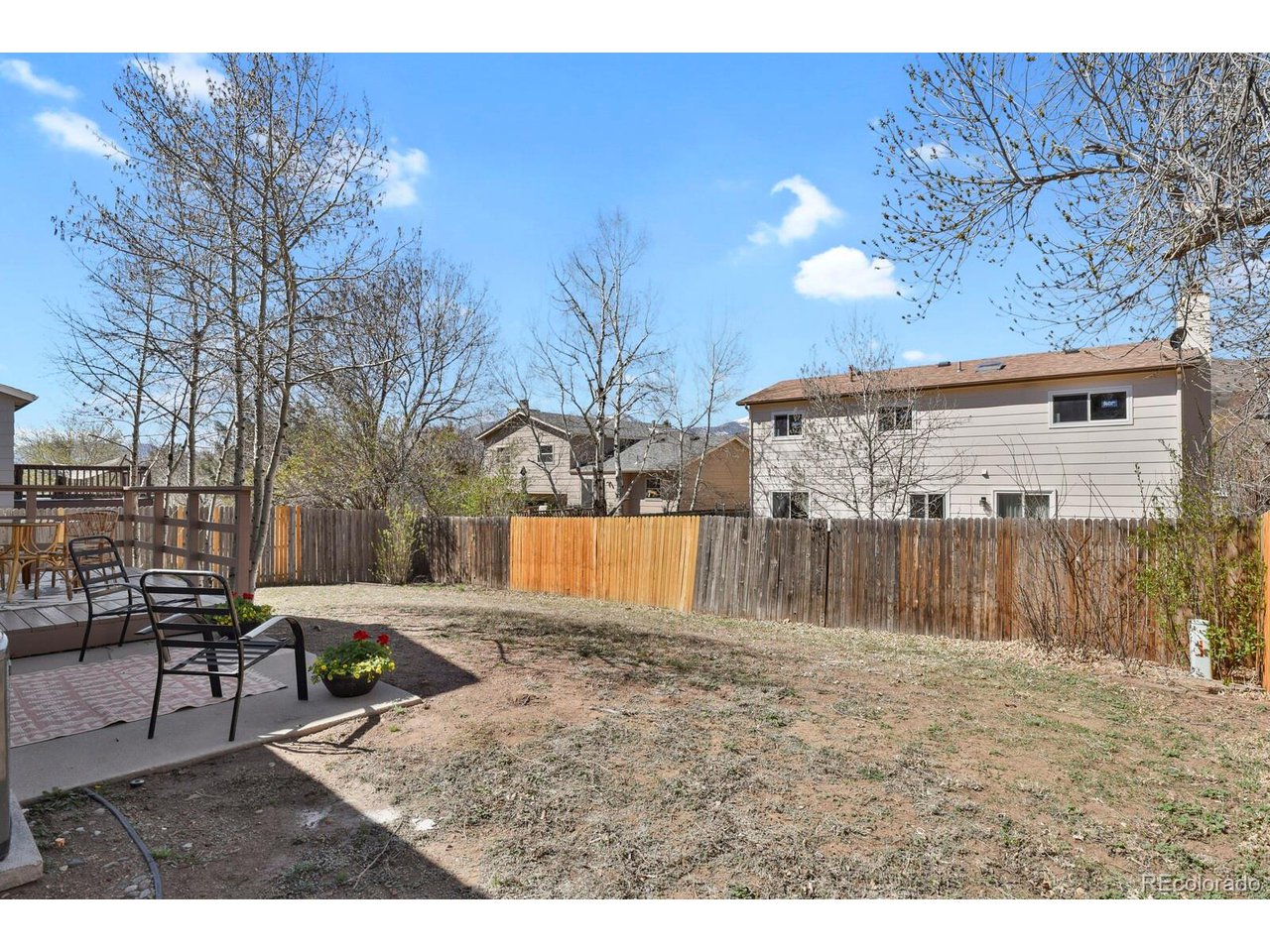 5950 Bourke Dr