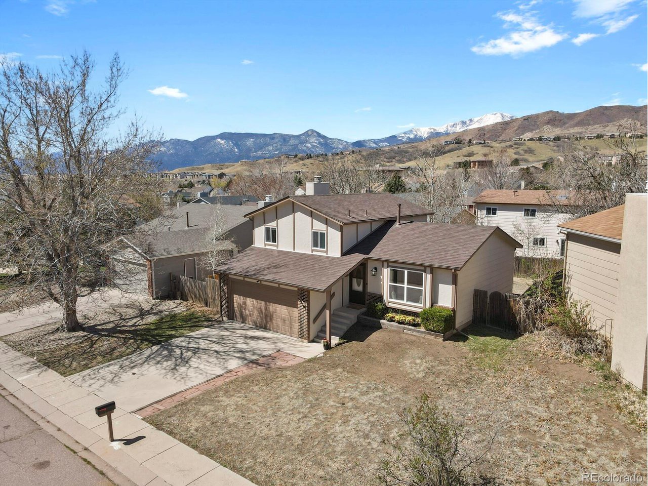 5950 Bourke Dr