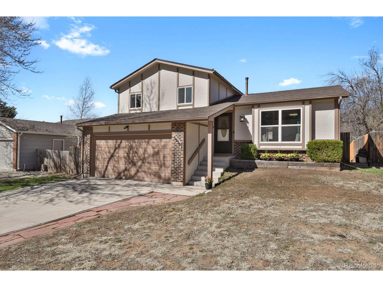 5950 Bourke Dr