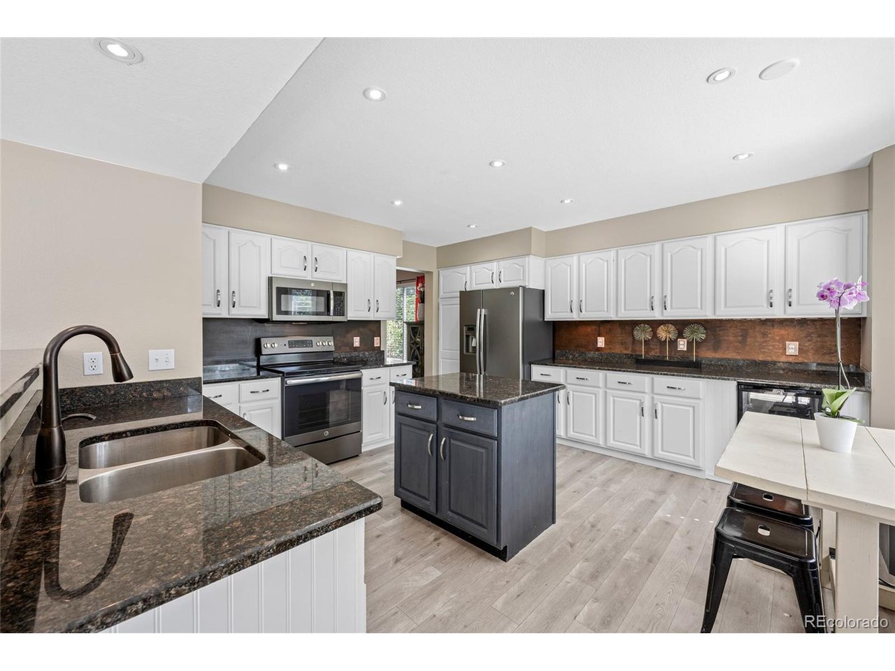 16938 Molina Pl