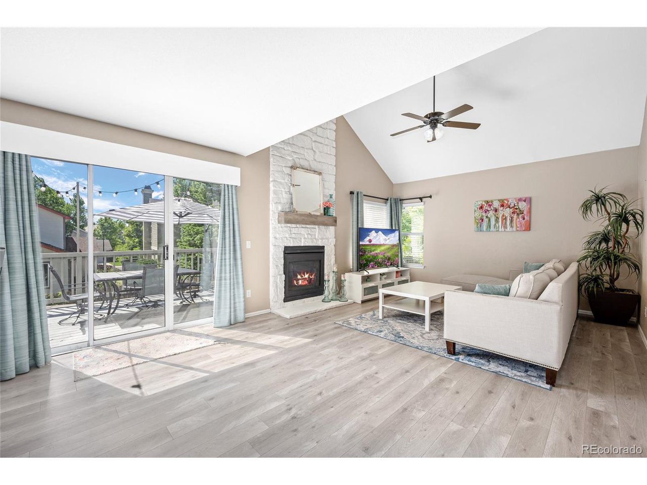 16938 Molina Pl