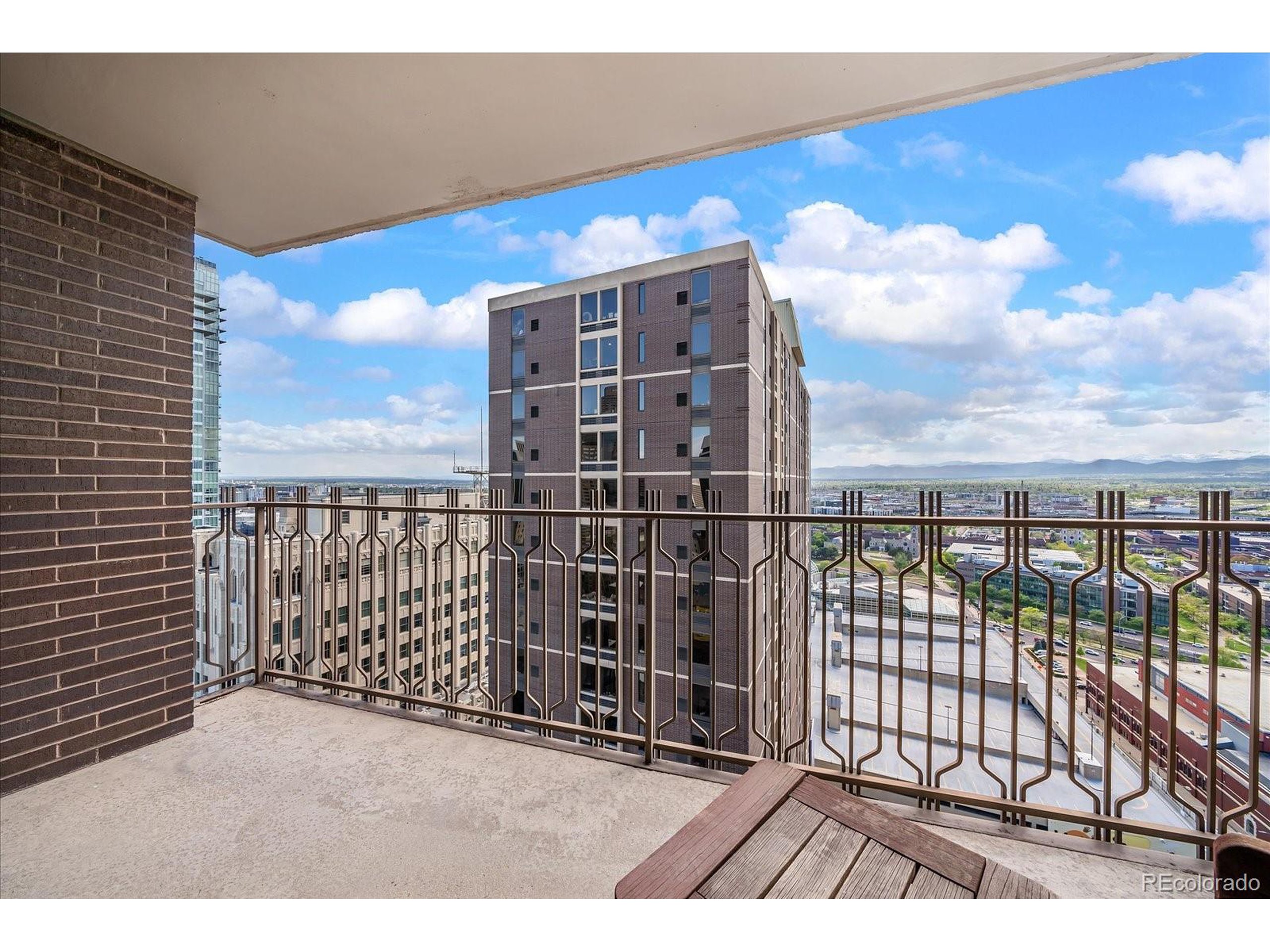 1020 15th St 30L