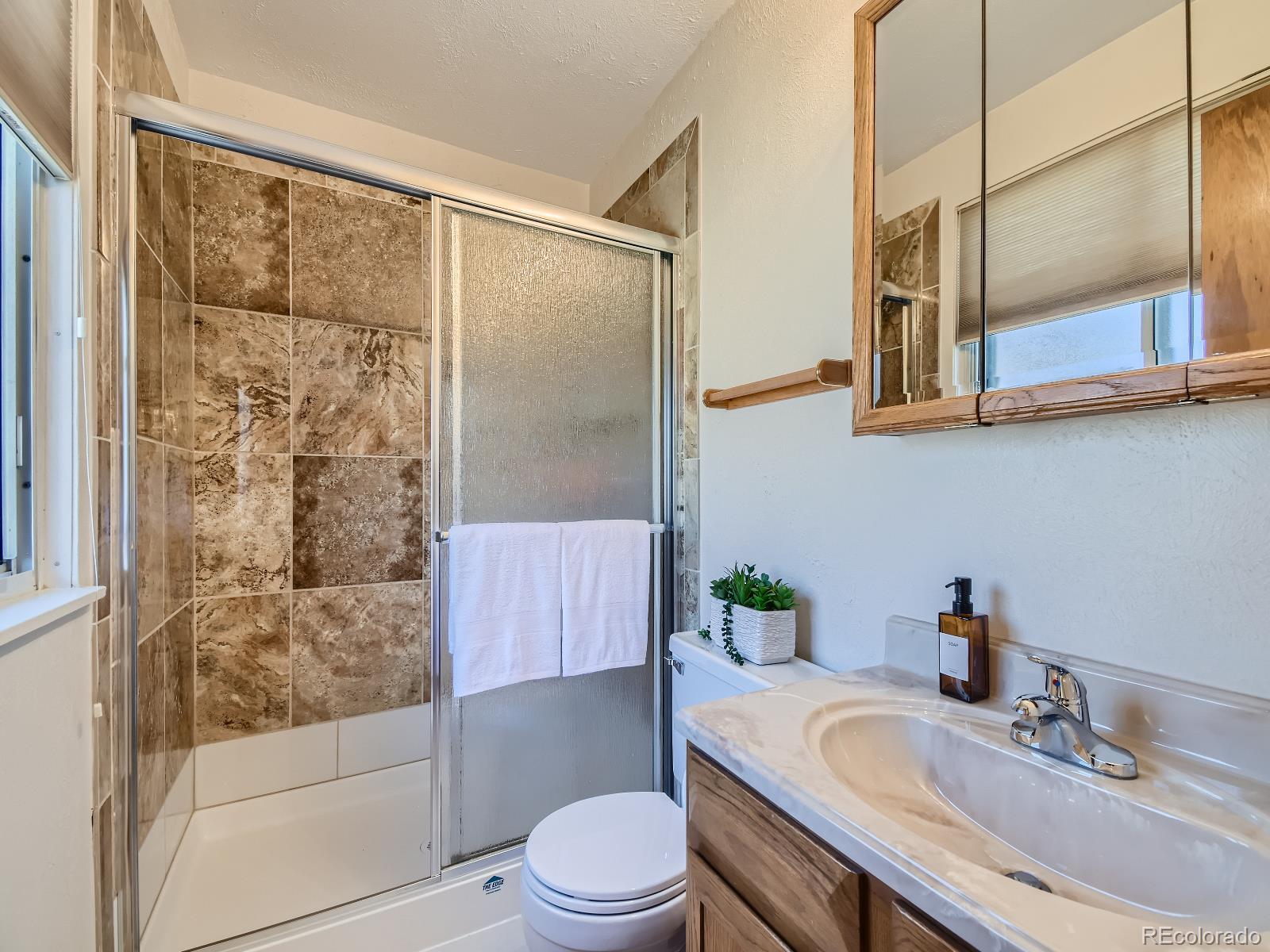 3913 E 116th Place