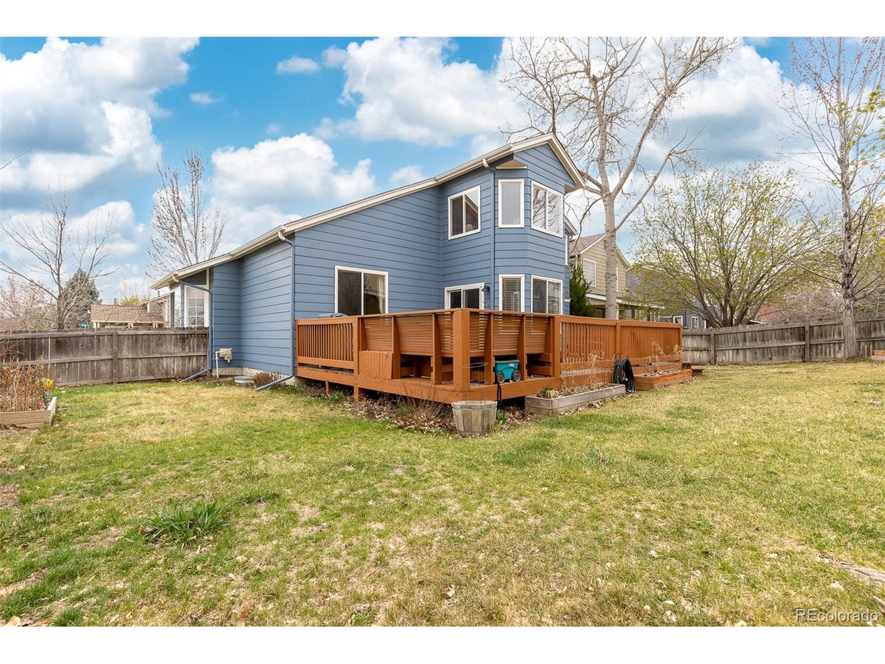 1898 Wilson Cir