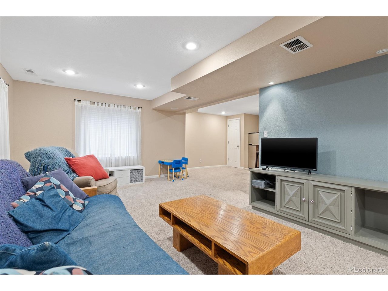 1898 Wilson Cir