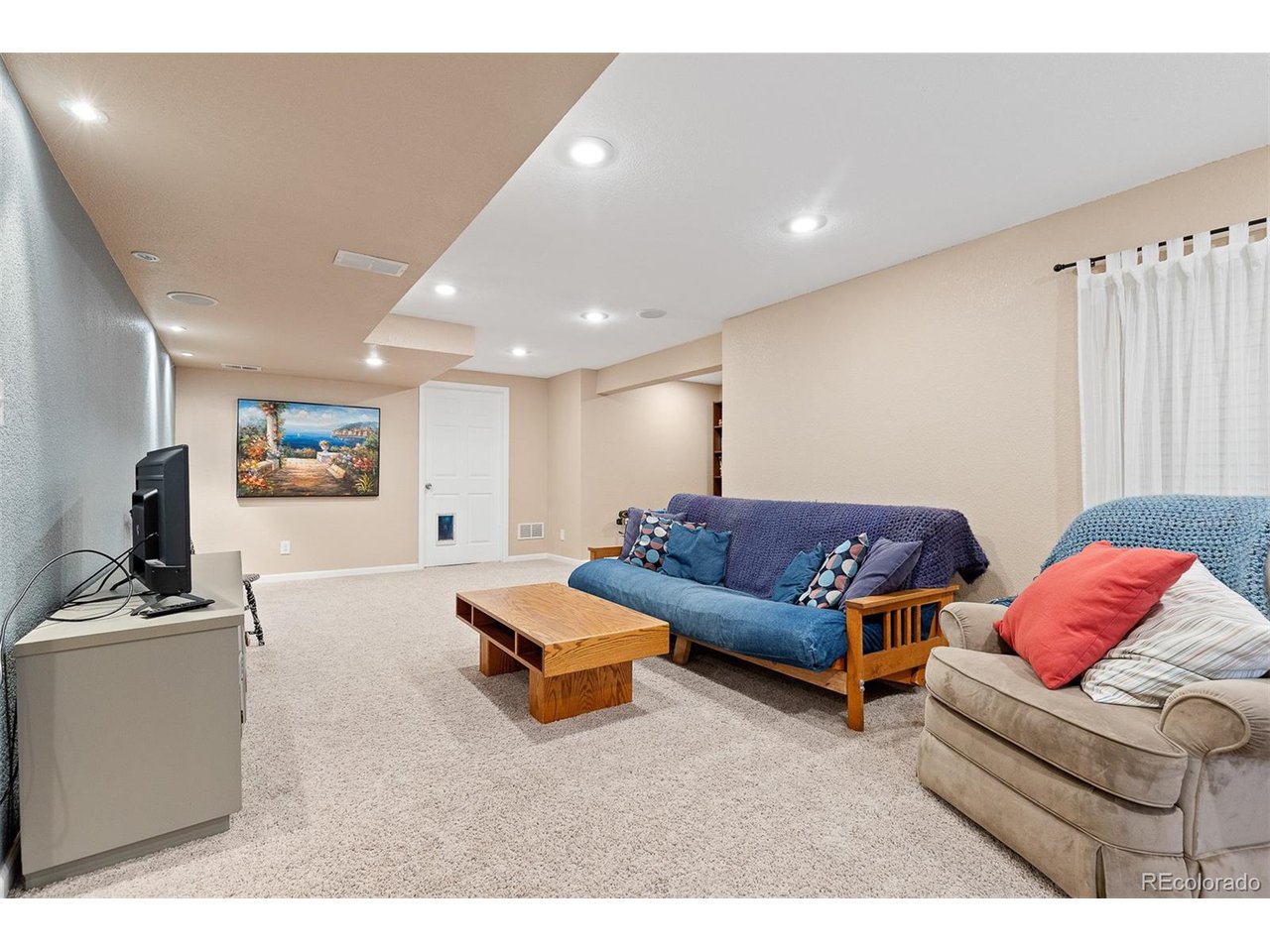 1898 Wilson Cir