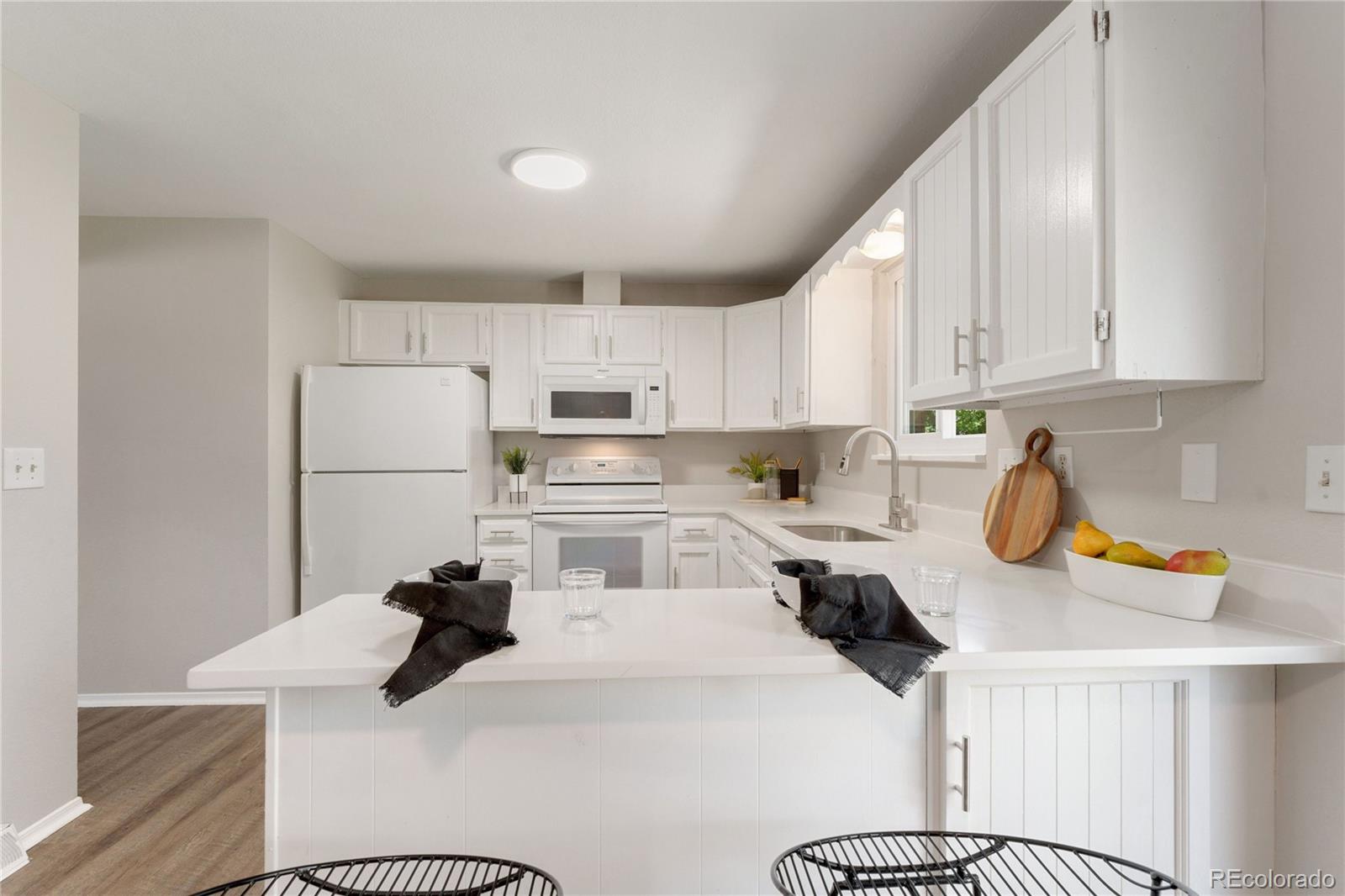 11059 W Saratoga Place