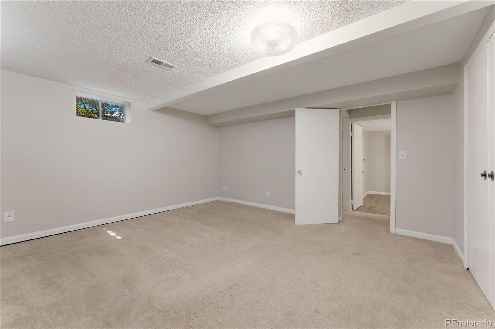 11059 W Saratoga Place