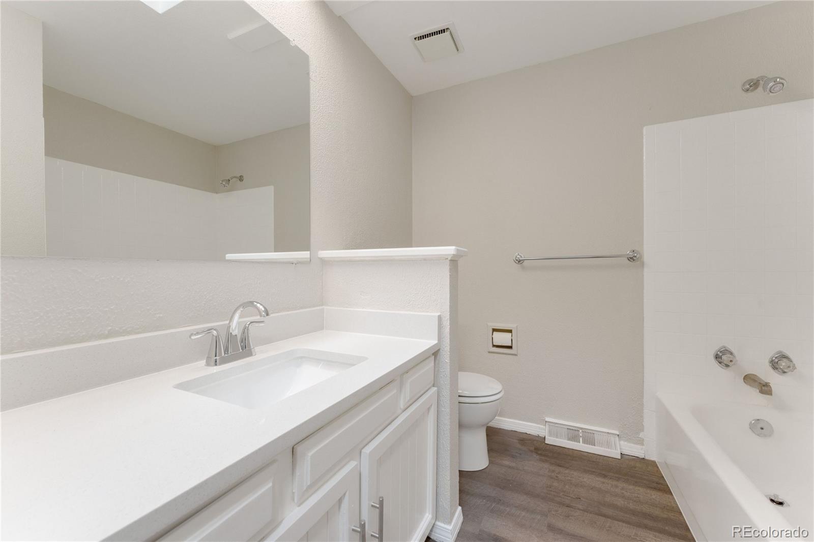 11059 W Saratoga Place