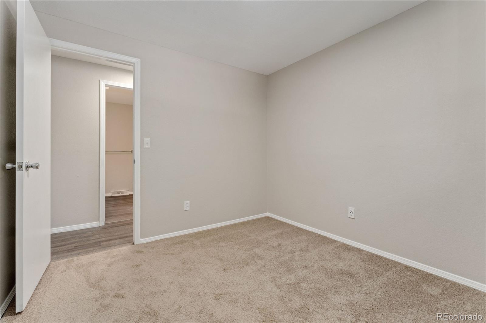 11059 W Saratoga Place