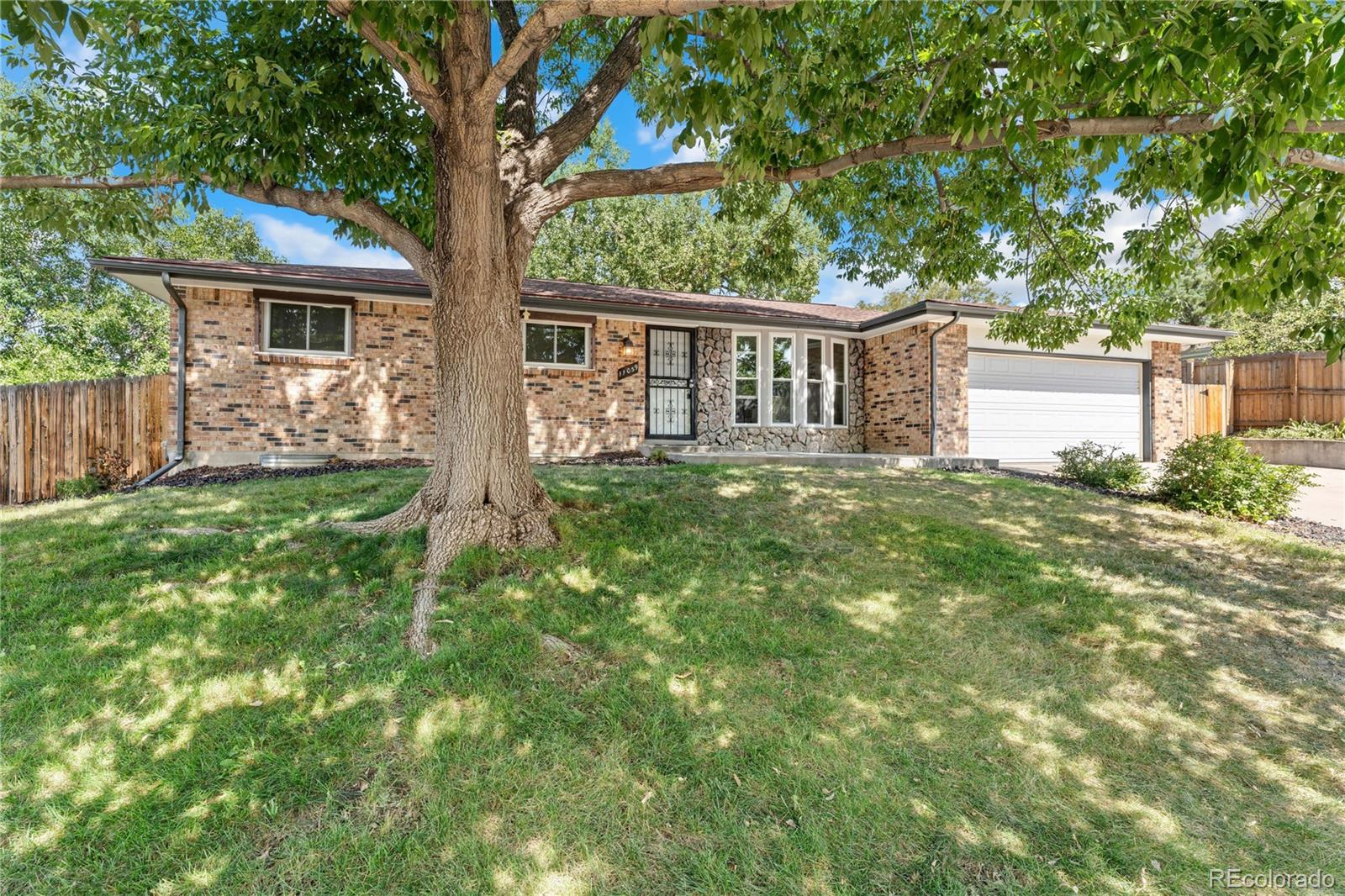 11059 W Saratoga Place