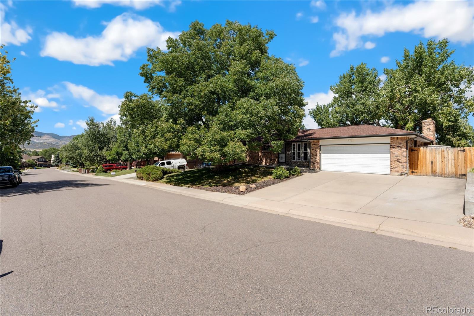 11059 W Saratoga Place