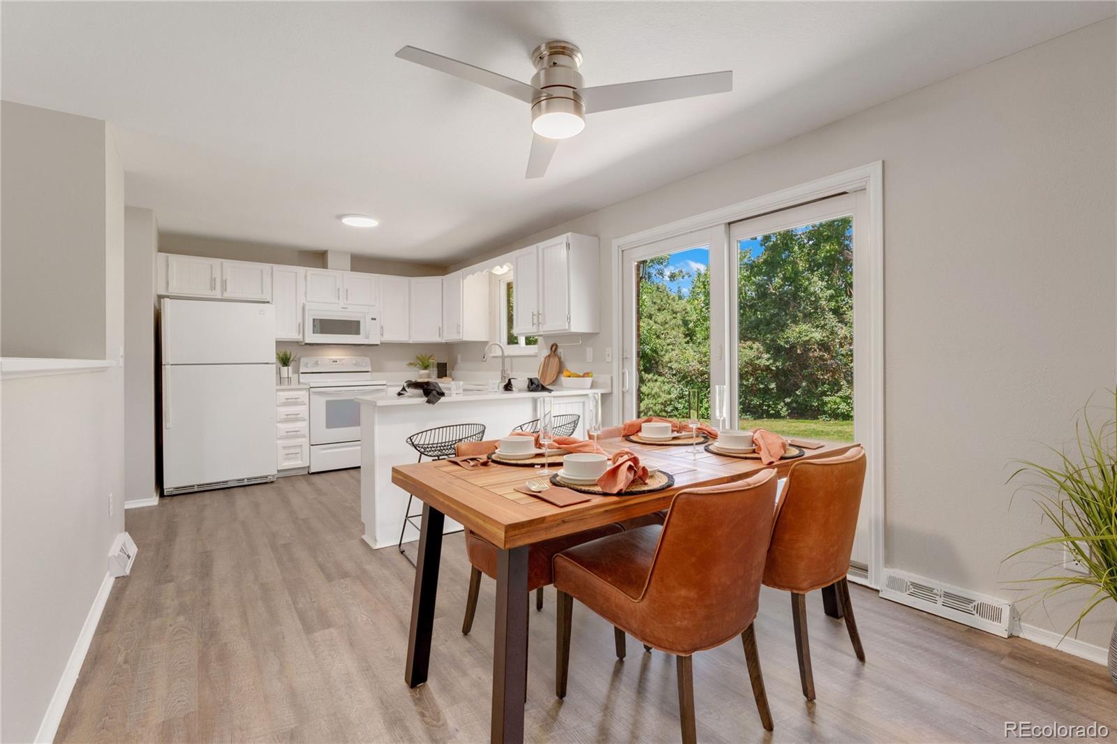 11059 W Saratoga Place