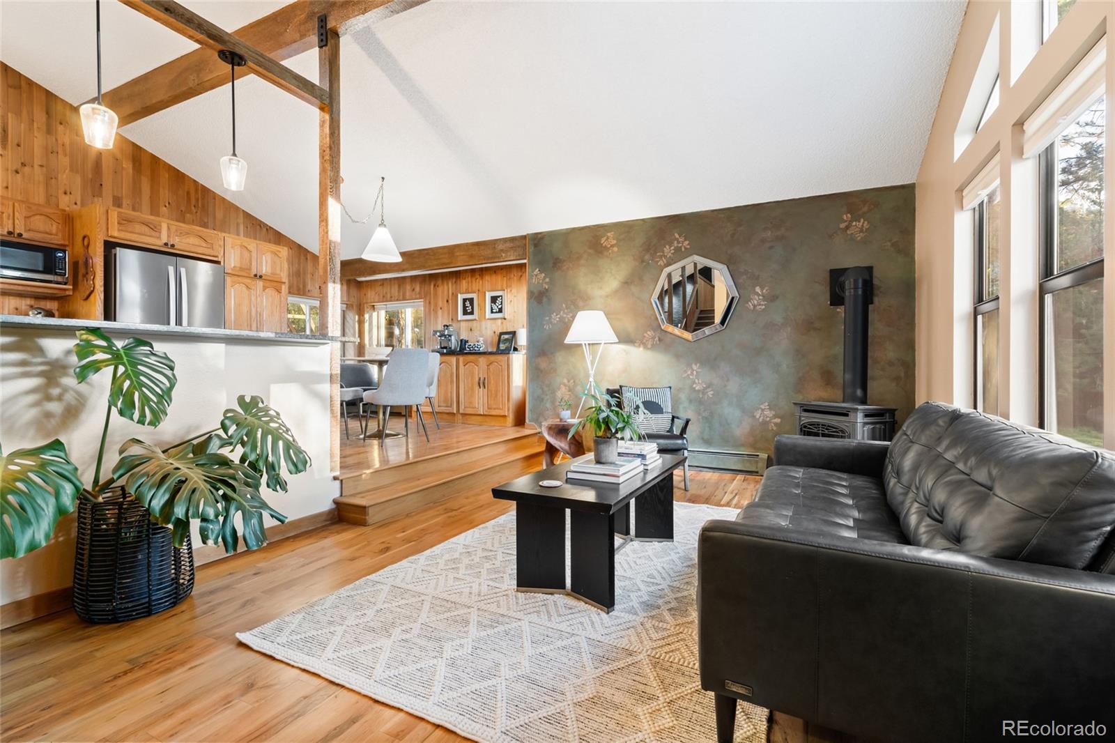 5996 N Villard Court