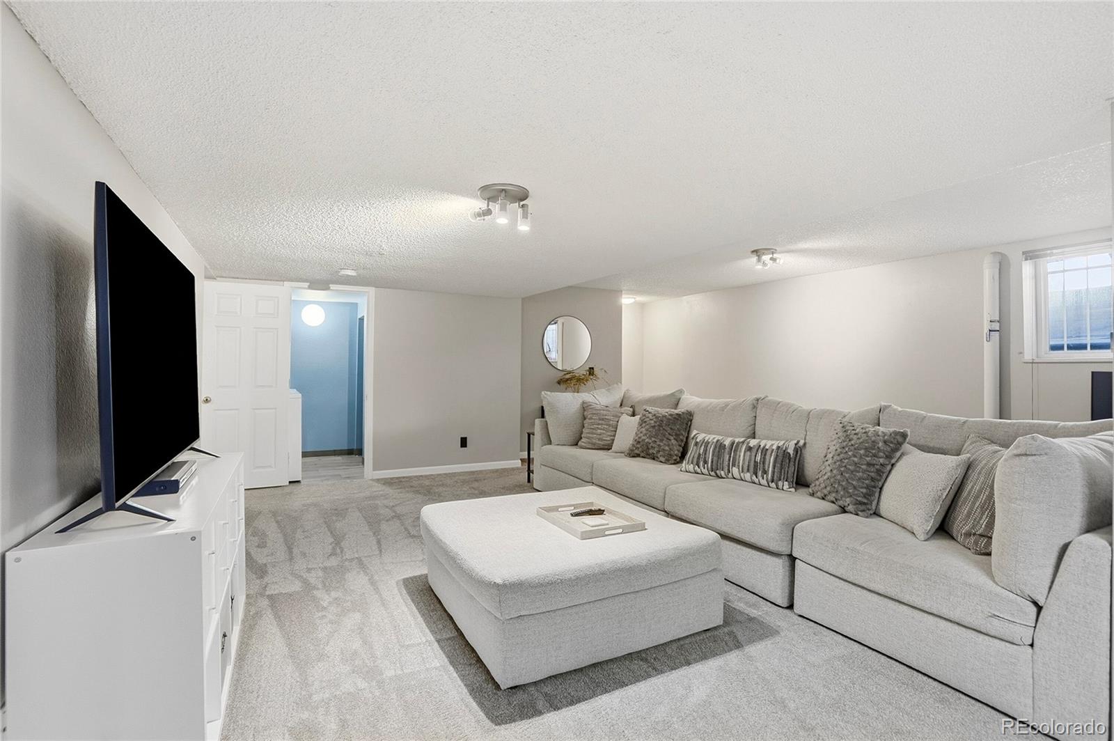 8095 E Colorado Avenue Unit: 2