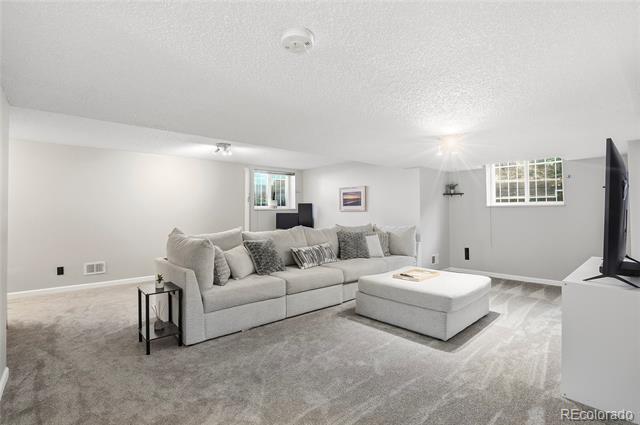 8095 E Colorado Avenue Unit: 2