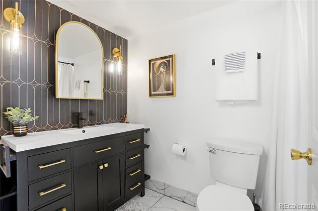 8095 E Colorado Avenue Unit: 2