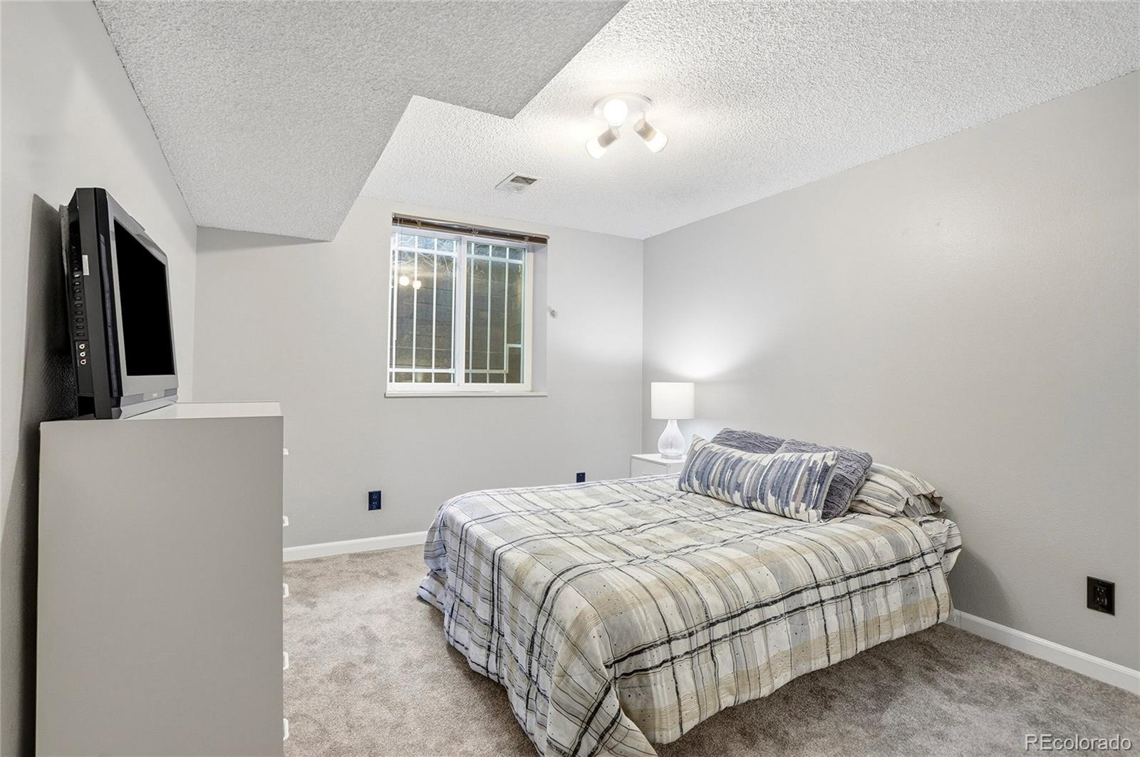 8095 E Colorado Avenue Unit: 2