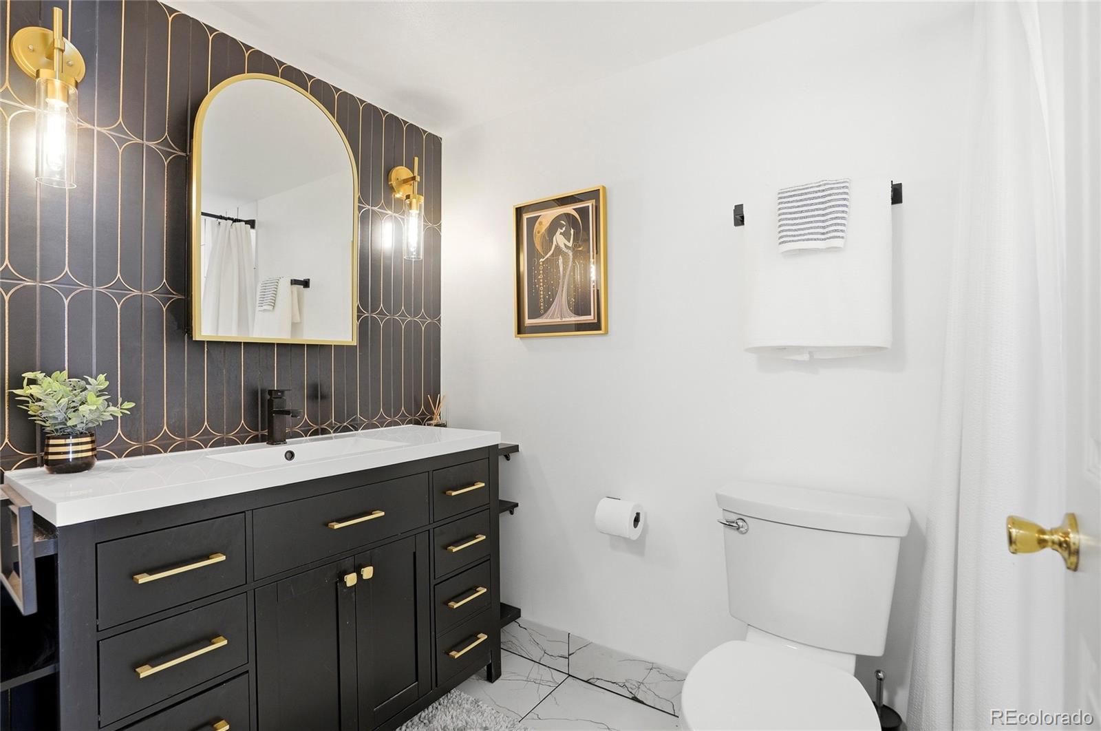 8095 E Colorado Avenue Unit: 2