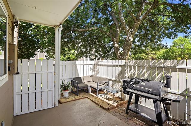 8095 E Colorado Avenue Unit: 2