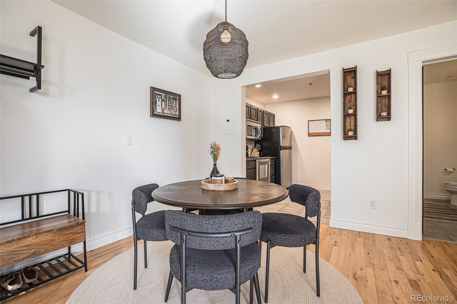 3249 W Fairview Place Unit: 208