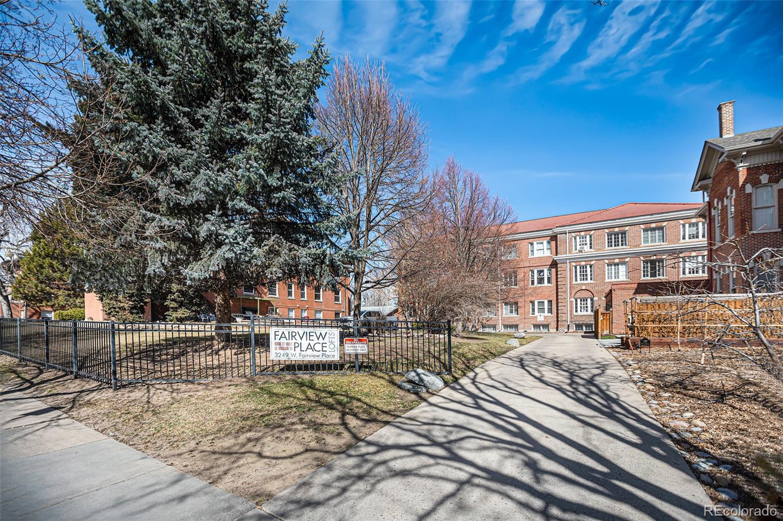 3249 W Fairview Place Unit: 208