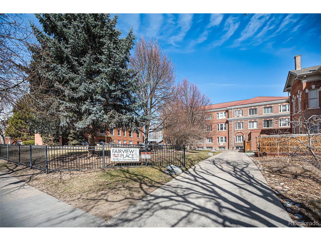 3249 W Fairview Pl 208