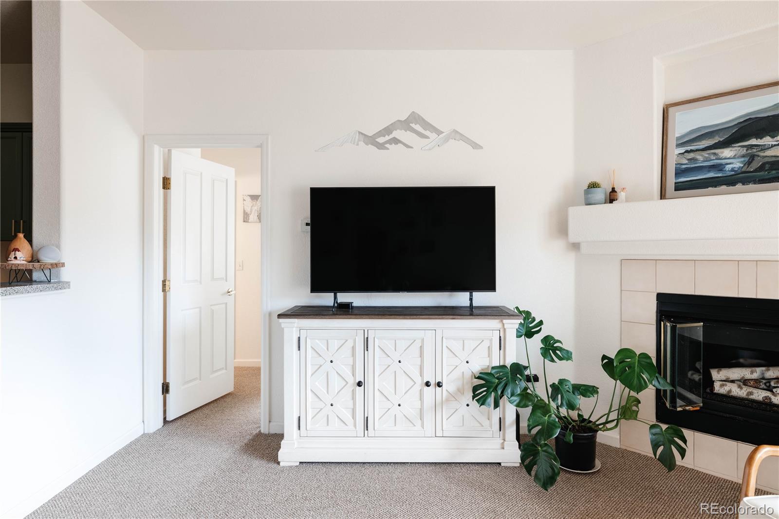7428 S Alkire Street Unit: 205