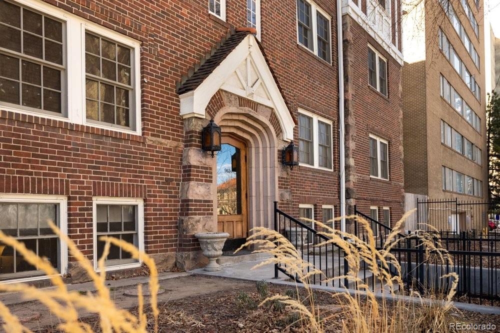 963 N Logan Street Unit: 3