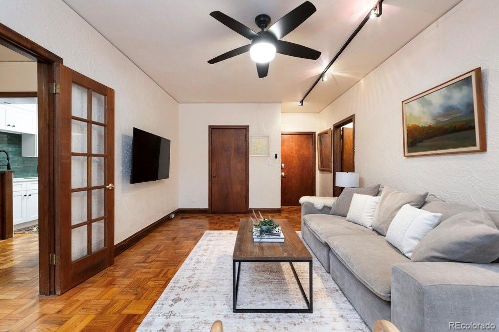 963 N Logan Street Unit: 3