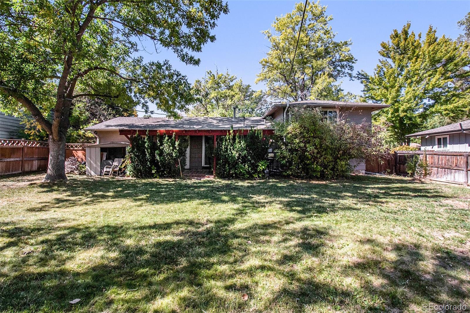 3048 S Akron Court