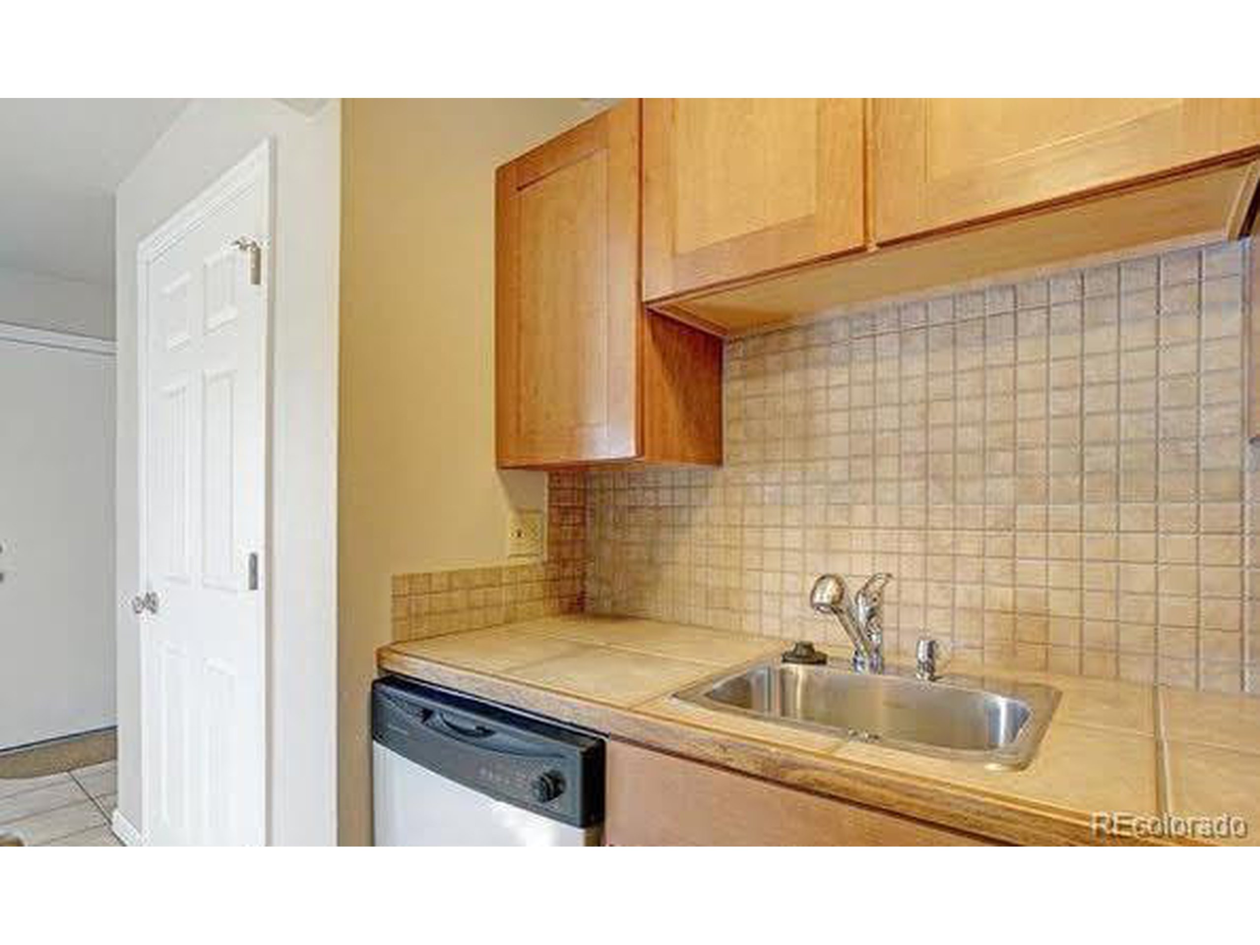 1705 Heatheridge Rd B202
