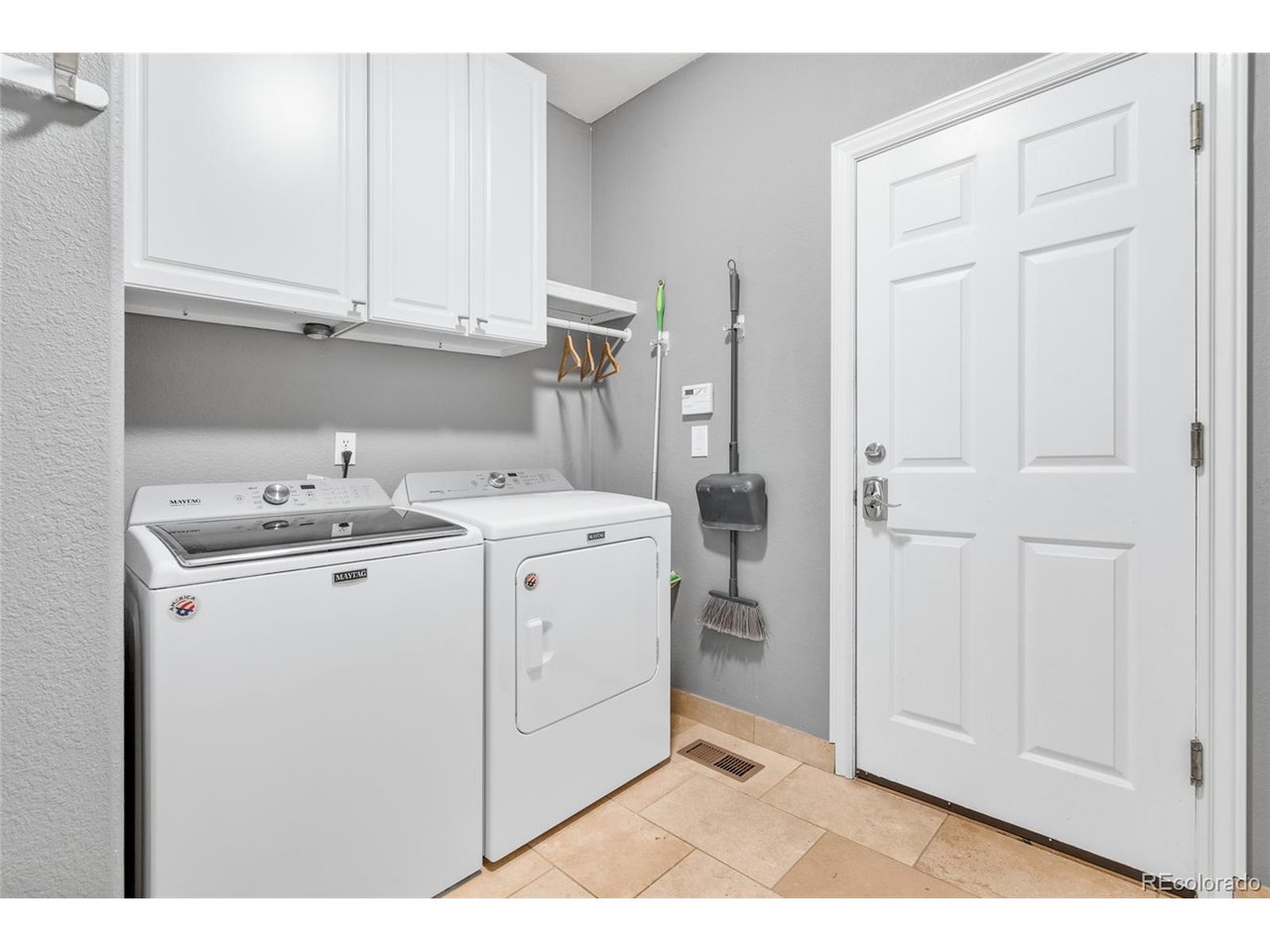 7450 S Houstoun Waring Cir