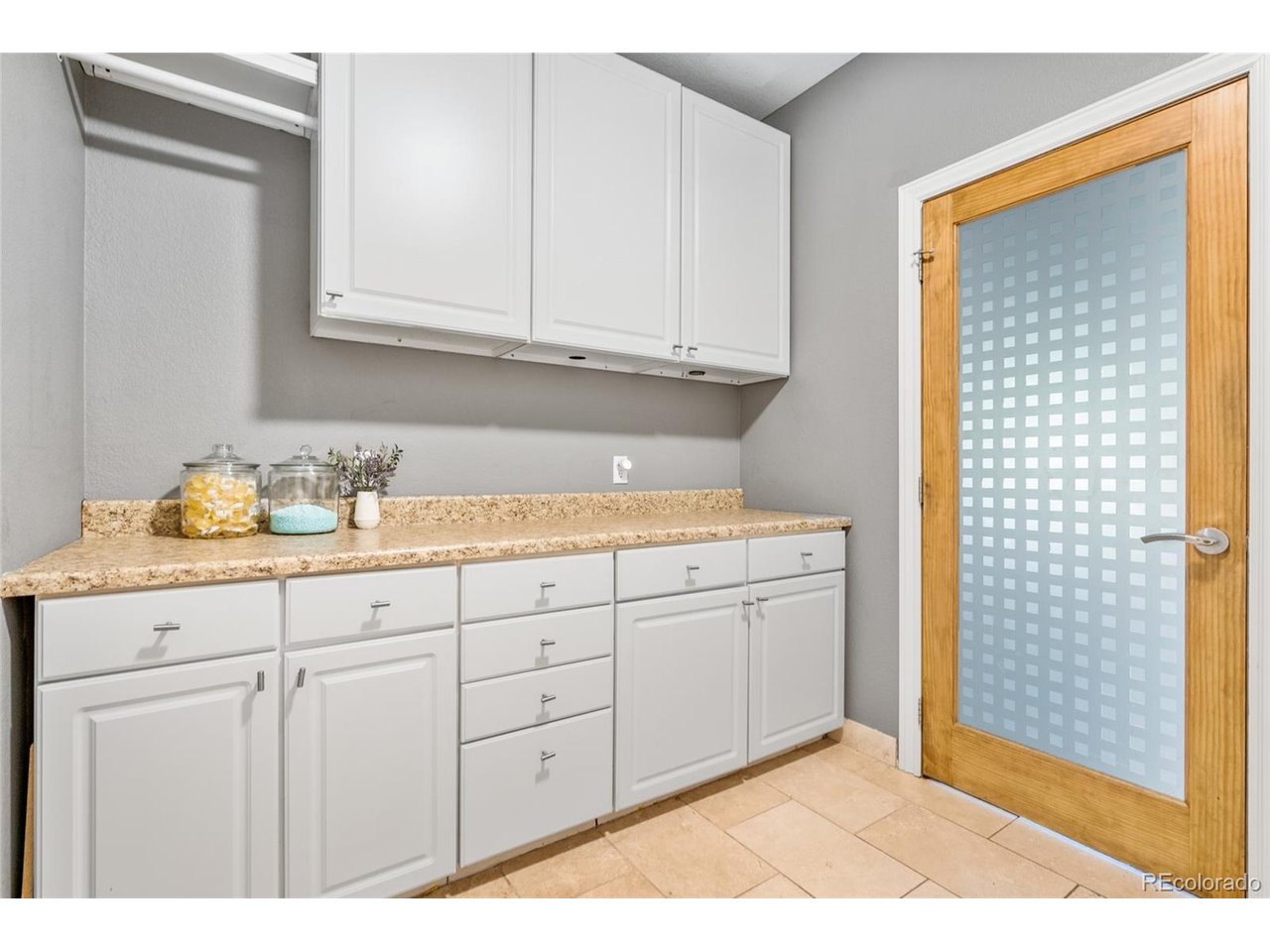 7450 S Houstoun Waring Cir