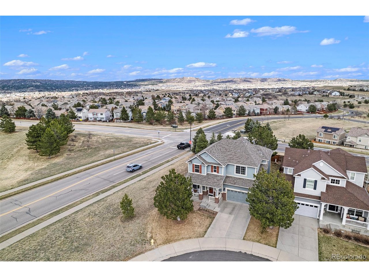 2470 Robindale Way