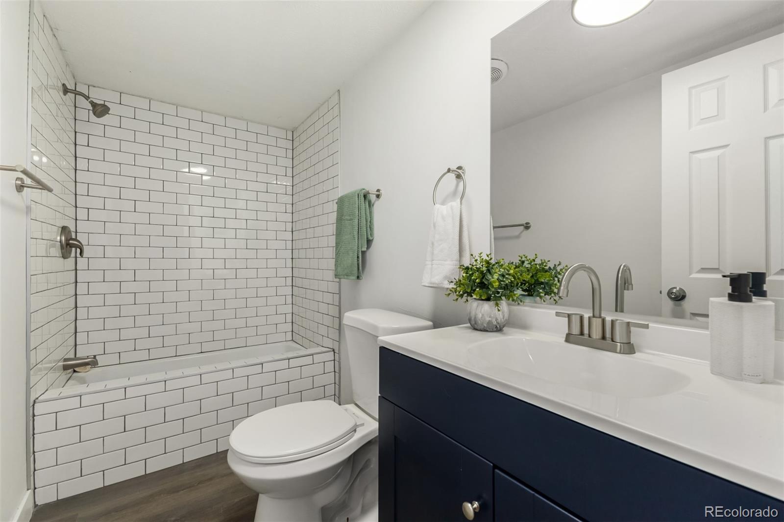 103 N Josephine Avenue