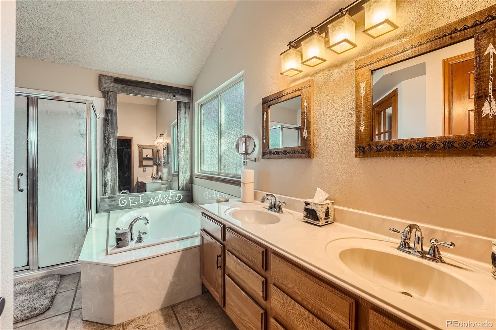 10914 W 85th Place