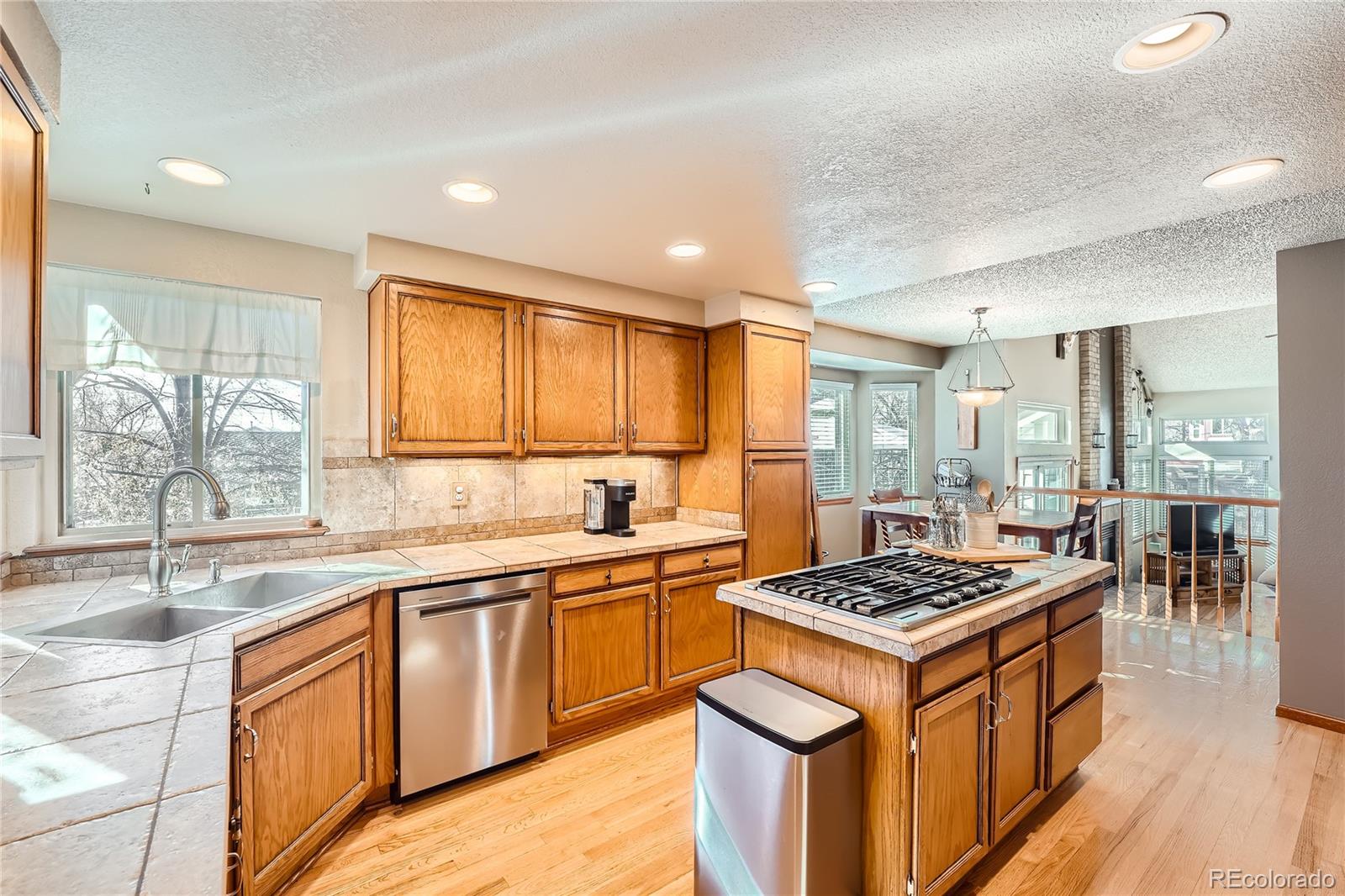 10914 W 85th Place