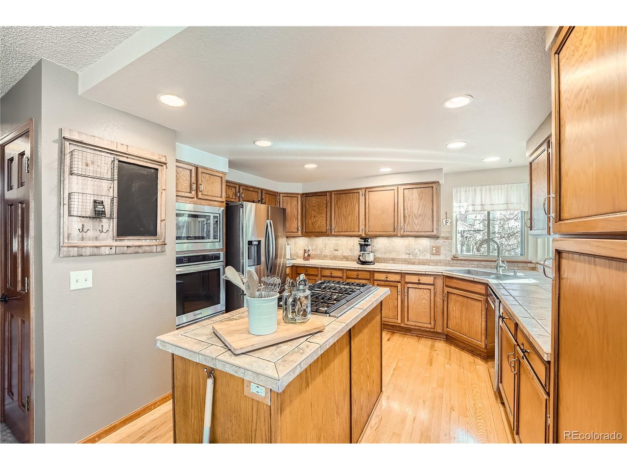10914 W 85th Pl