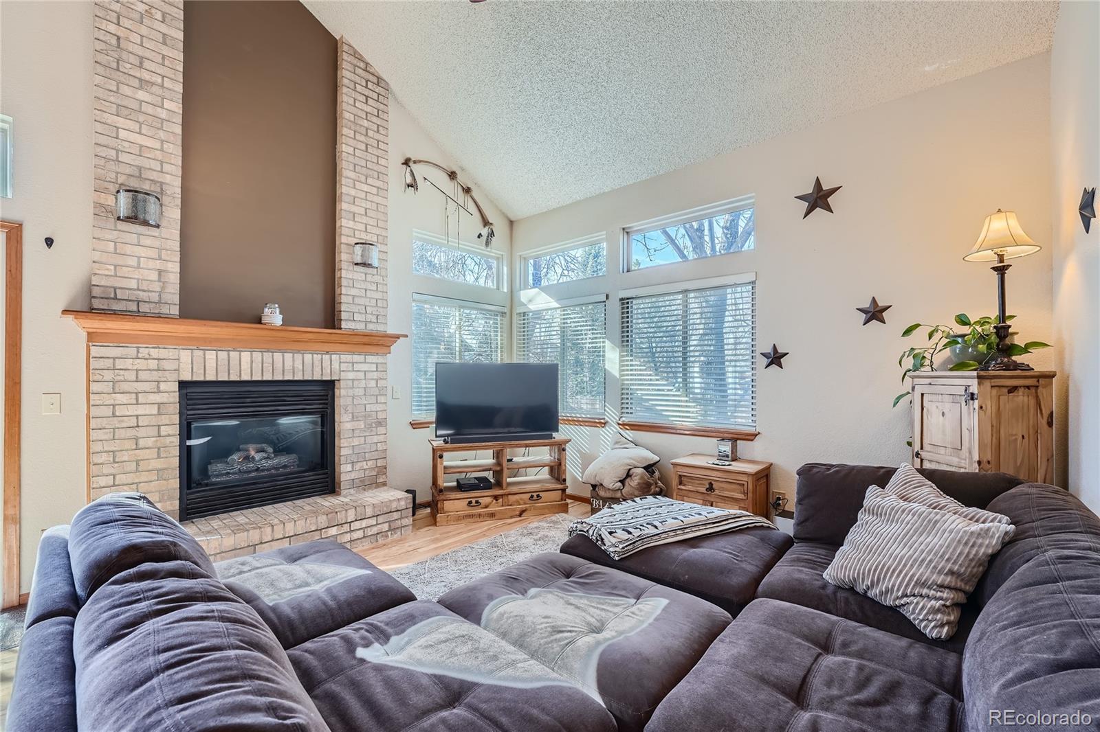 10914 W 85th Place