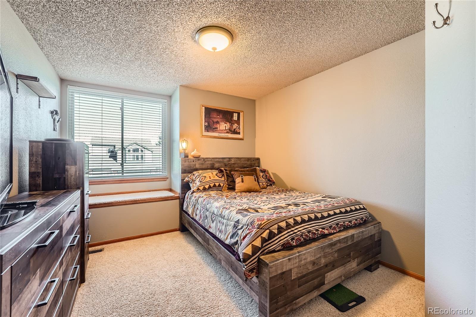 10914 W 85th Place