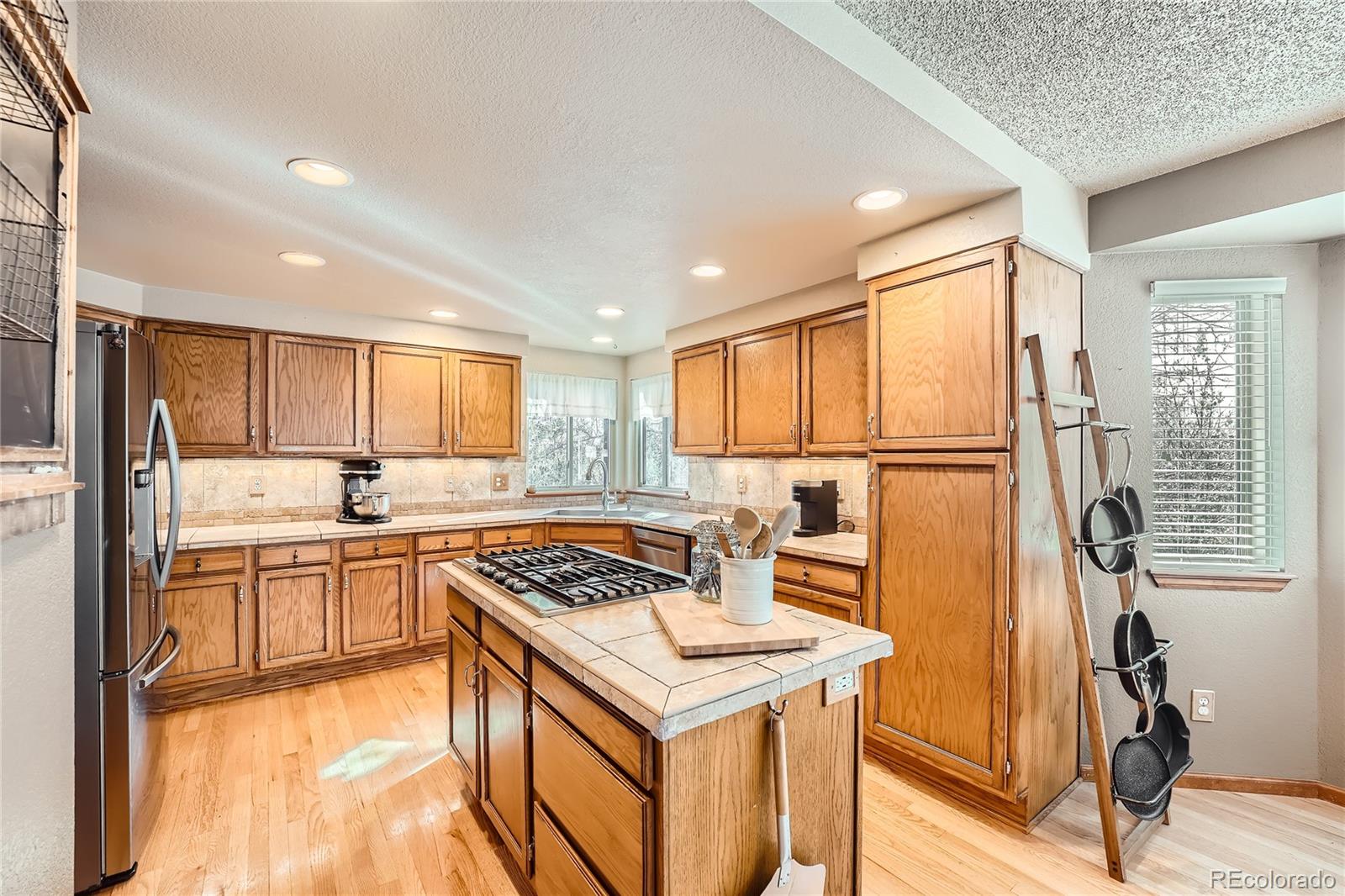10914 W 85th Place