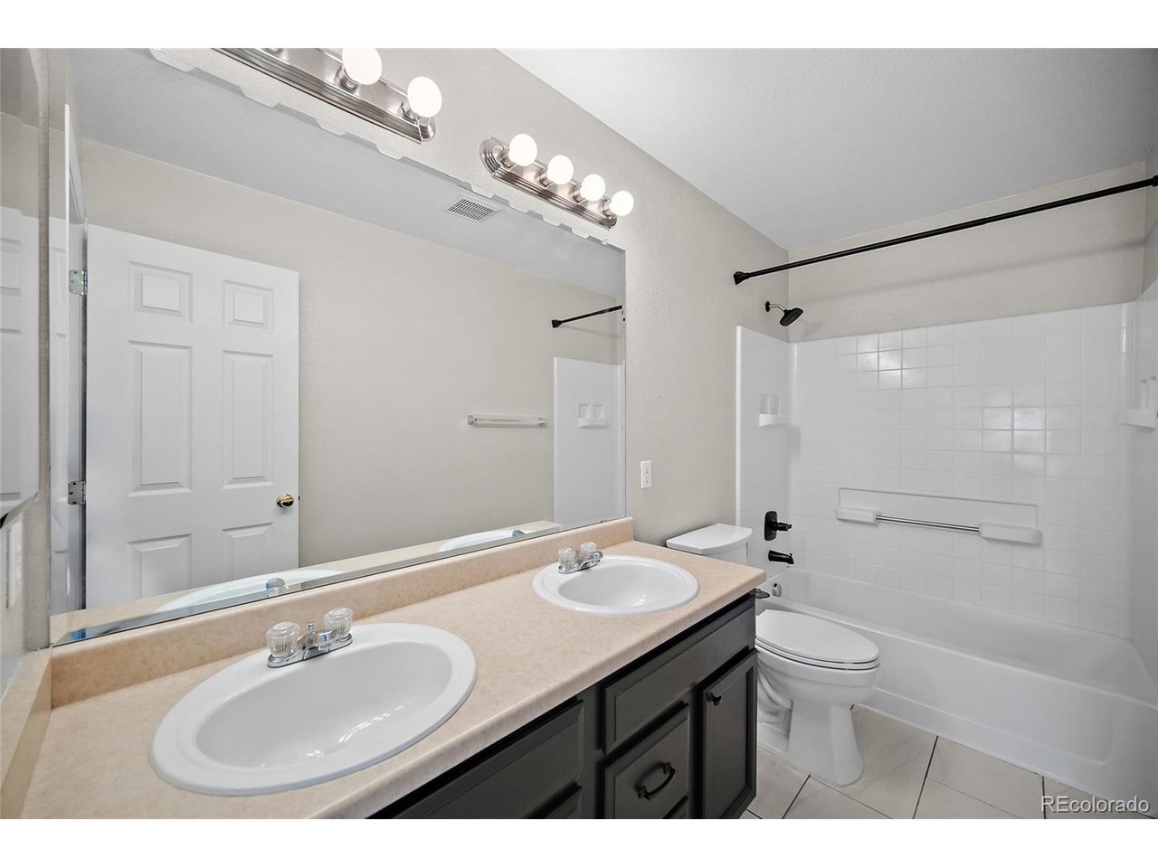 5929 Raleigh Cir
