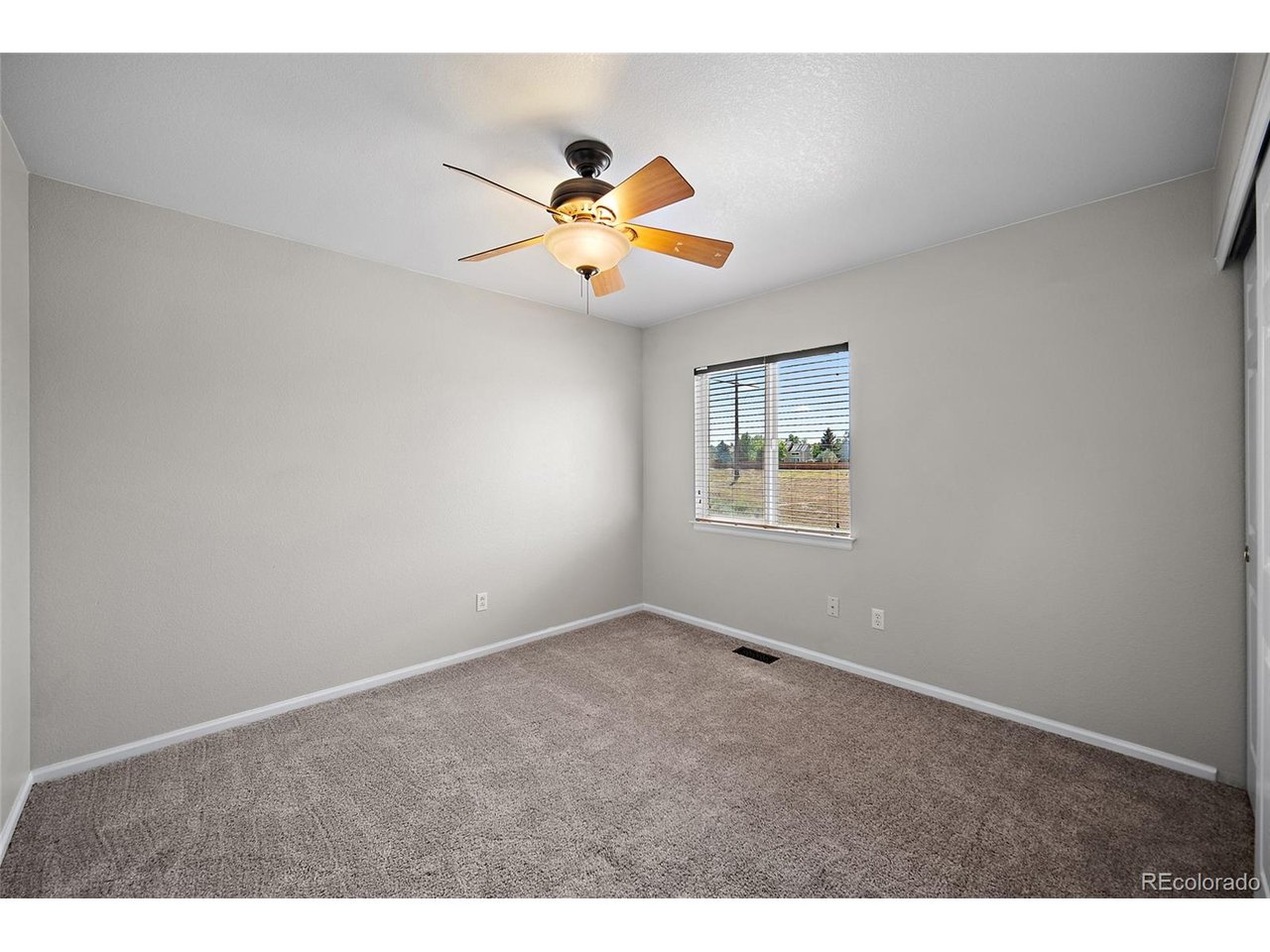 5929 Raleigh Cir