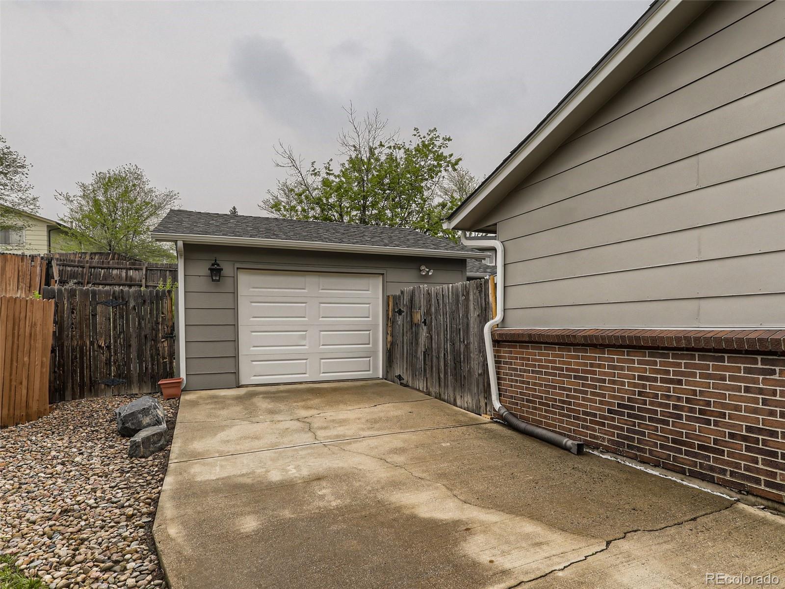 2036 S Olathe Street