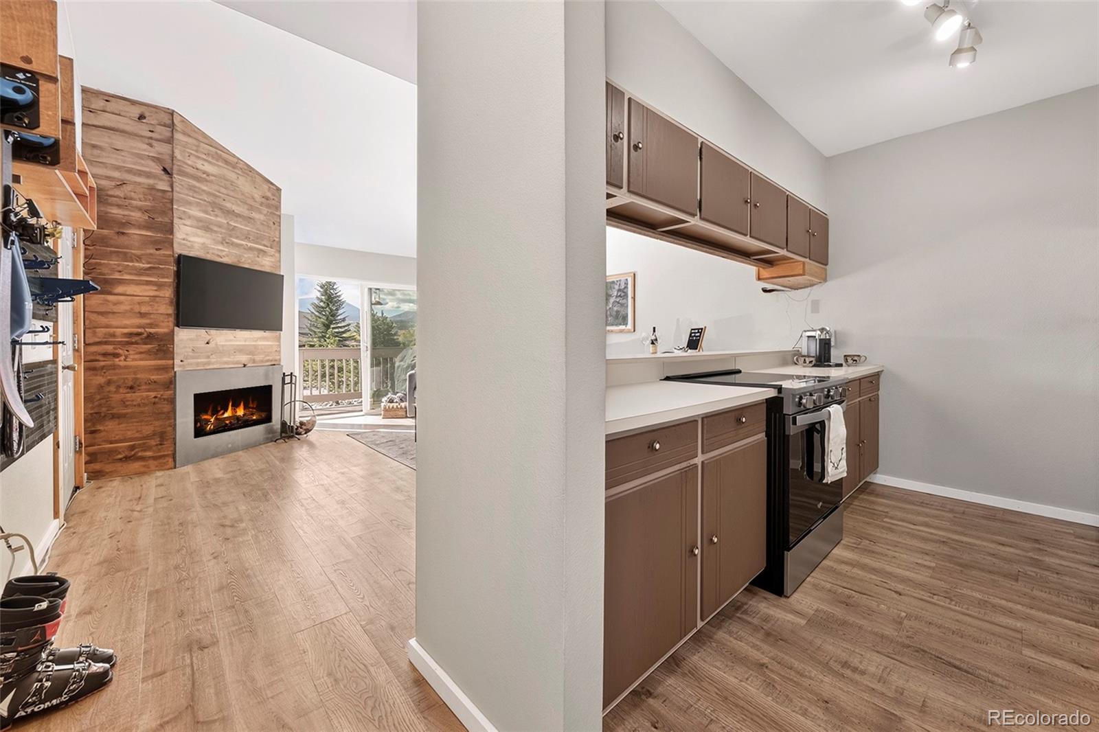 382 County Road 832 Unit: 6
