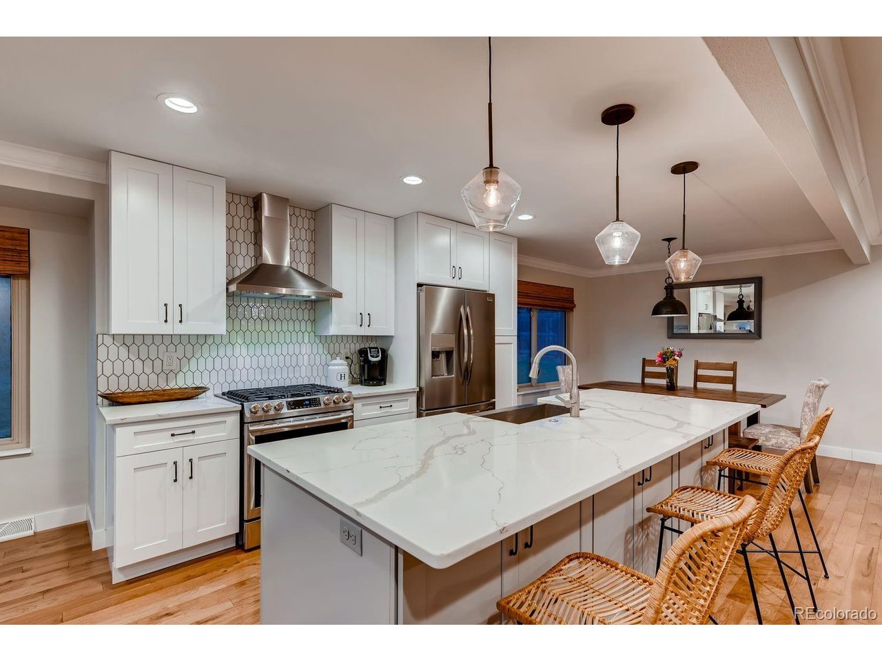5102 W Fremont Dr