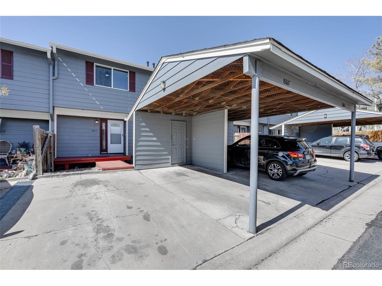 8617 Carr Loop